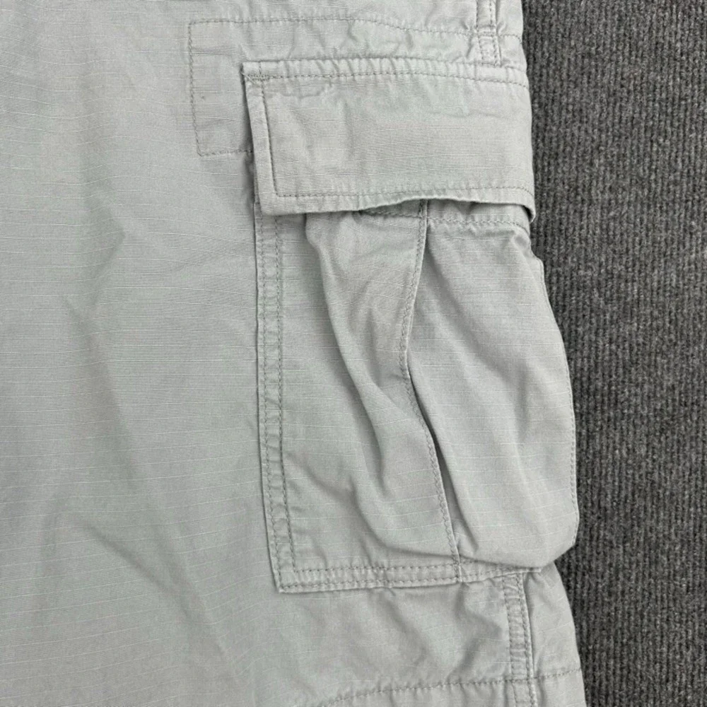 Levi's Men's 38 Shorts Gray Ripstop Utility Cargo Outdoors Hiking Casual